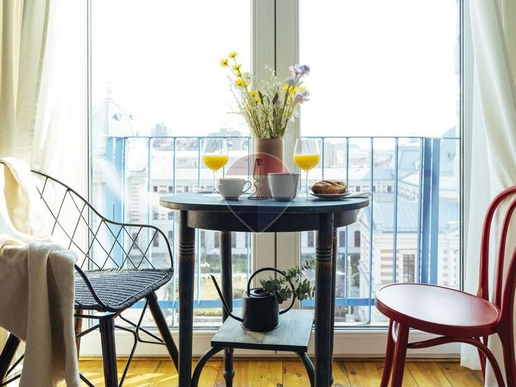 Apartament cu 3 camere decomandat în Universitate