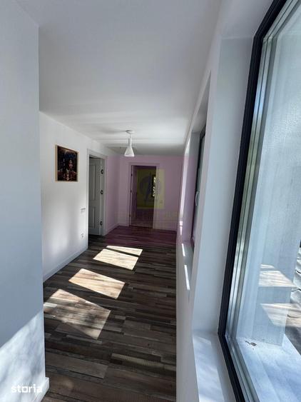 Casă cu 6 camere cu Teren 482 Mp în Central