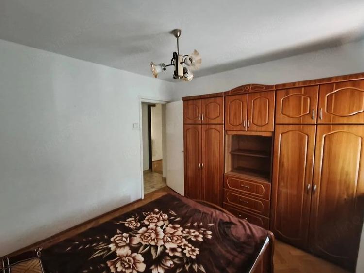 Apartament cu 3 camere decomandat în Ultracentral