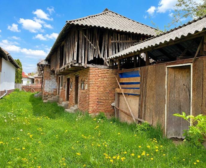 Casă cu 3 camere în Bădești