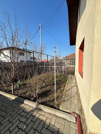 Casă cu 2 camere cu Teren 141 Mp în Central