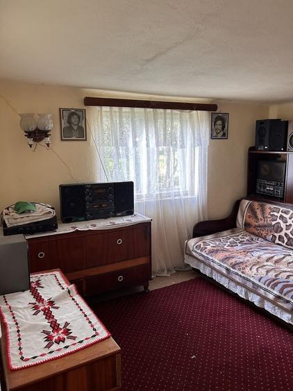 Casă cu 3 camere în Călinești