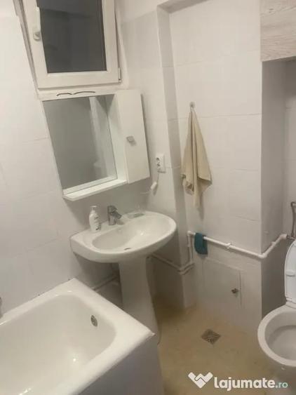 Apartament cu 2 camere decomandat în Tineretului