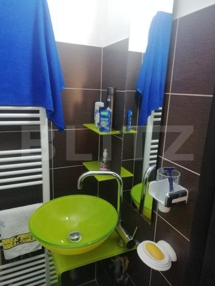 Casă individuală cu 6 camere cu Canalizare în Dârste