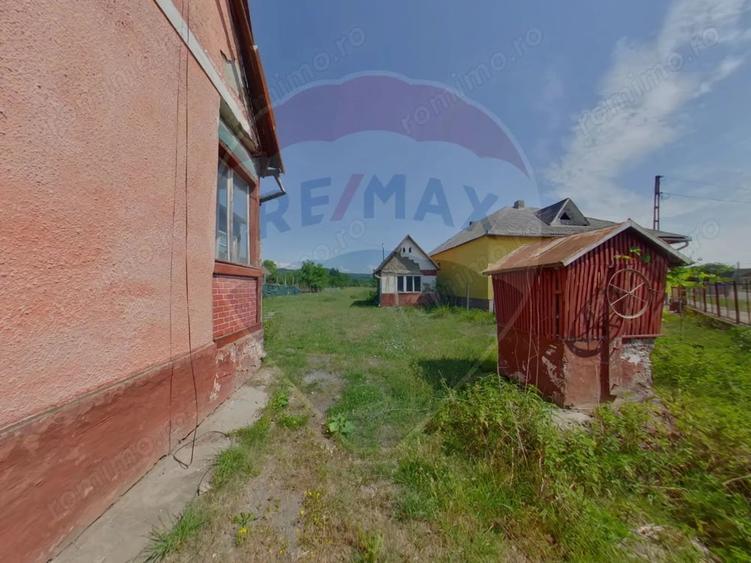 Casă cu 4 camere cu Teren 2732 Mp în Câmpulung la Tisa