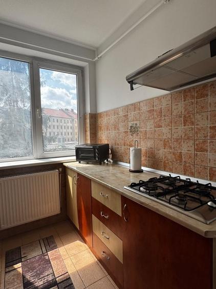 Apartament cu 2 camere semidecomandat în Centrul Istoric
