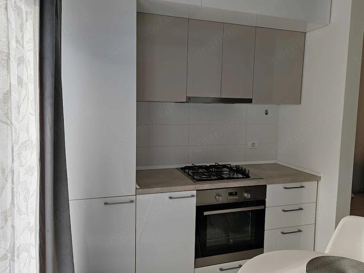 Apartament cu 2 camere decomandat în Titan