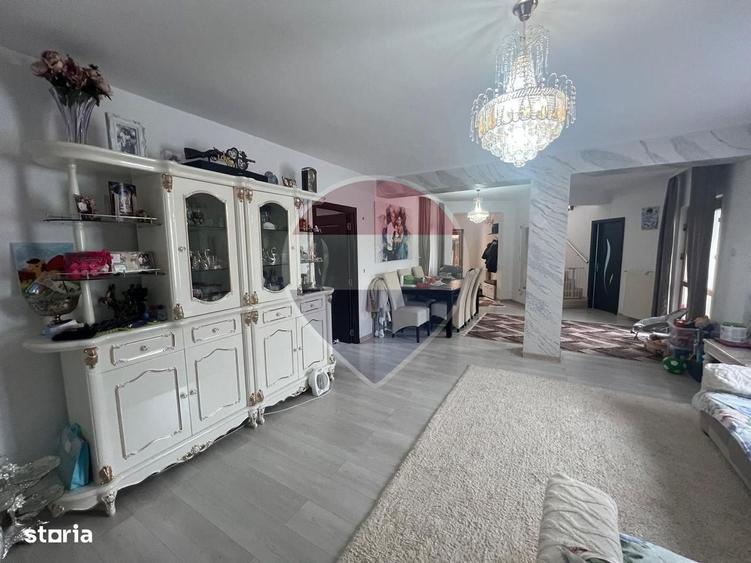 Casă cu 3 camere în Tăbăcari