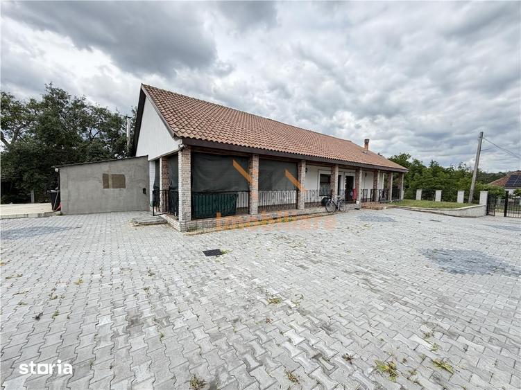 Casă cu 5 camere cu Teren 2385 Mp în Tileagd