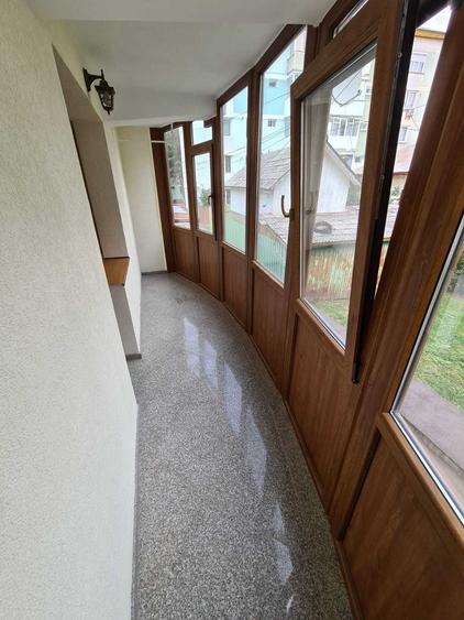 Apartament cu 3 camere decomandat în Precista