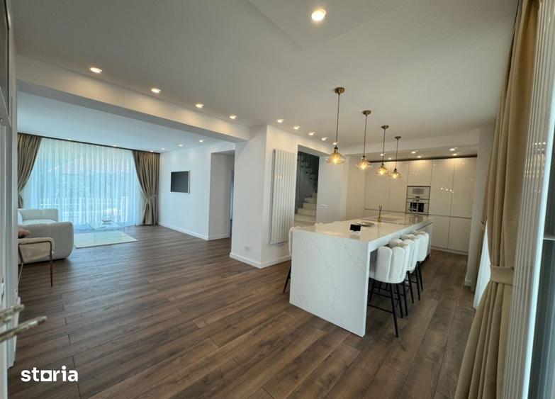 Casă cu 5 camere cu Teren 425 Mp în Mărăști