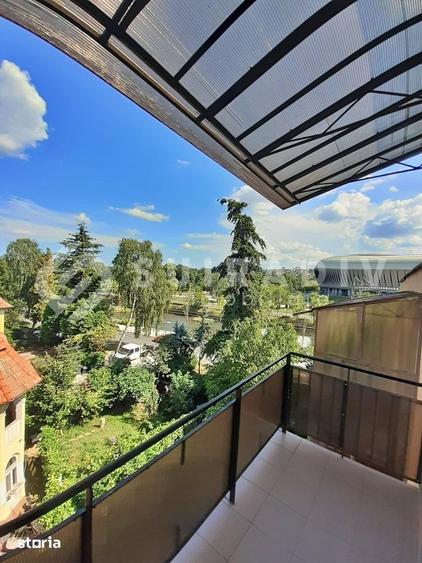 Apartament cu 3 camere decomandat în Grigorescu