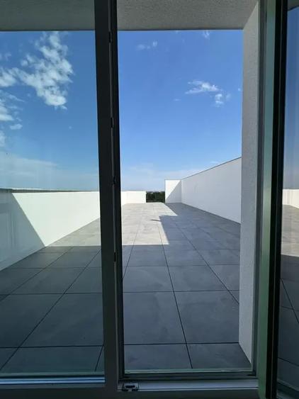 Apartament cu 2 camere în Tunari — fotografia 1