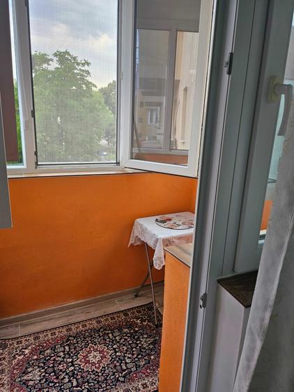 Garsonieră semidecomandată în Buziașului