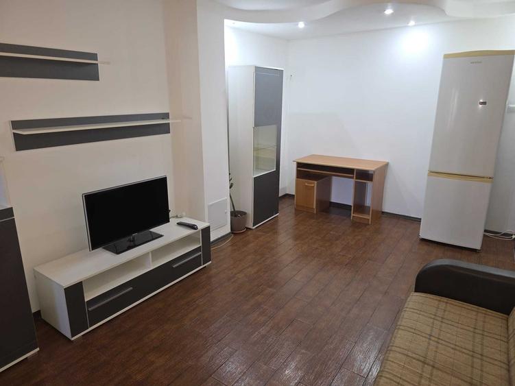 Apartament cu 2 camere decomandat în Găvana