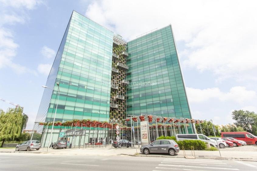 Spațiu de birou privat pentru 1 persoană în Regus Green Gate