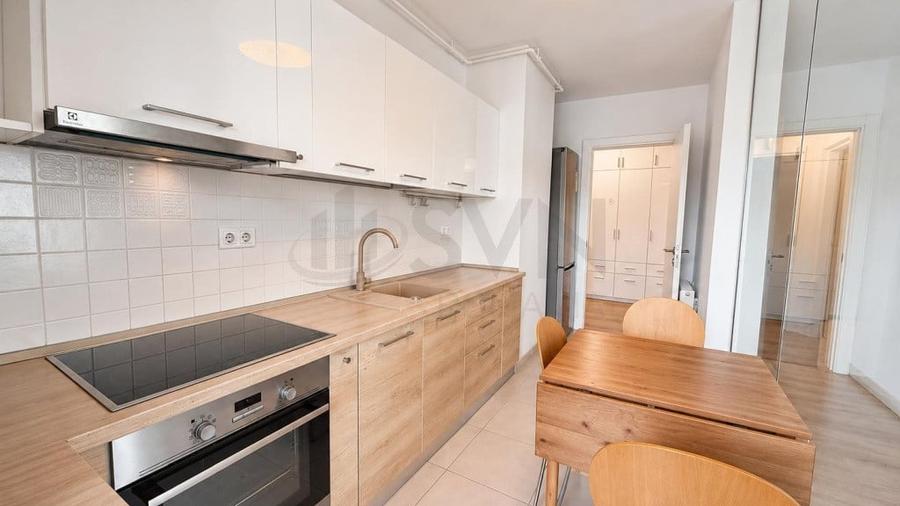 Apartament cu 3 camere decomandat în Lujerului