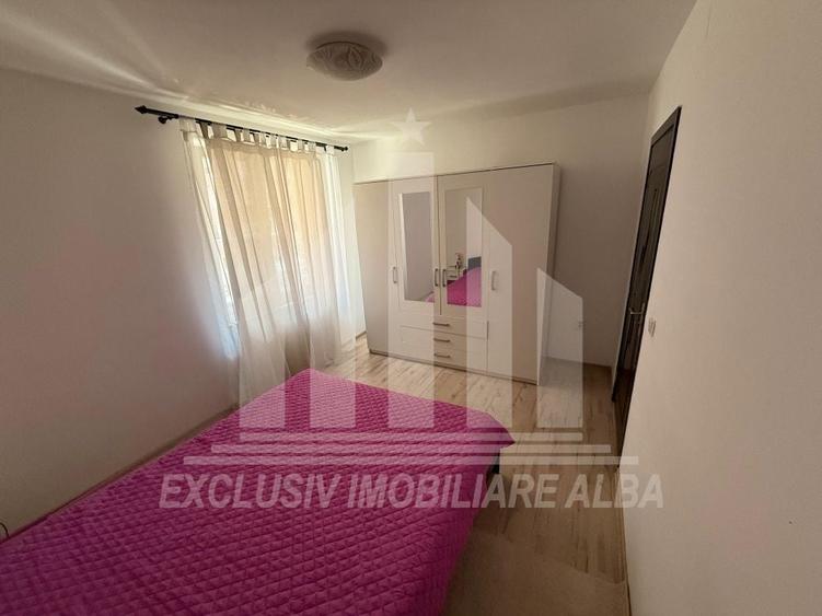 Apartament cu 2 camere semidecomandat, mobilat în Central