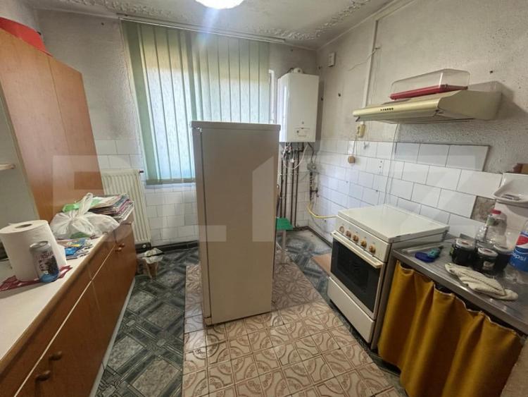 Apartament cu 2 camere semidecomandat în Micro 11