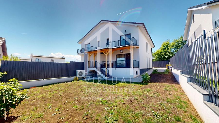 Duplex cu 4 camere cu Canalizare în Est