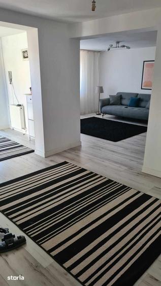 Casă cu 4 camere cu Teren 600 Mp în Central