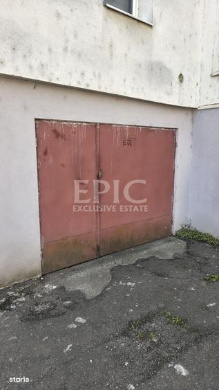 Apartament cu 3 camere decomandat în Pandurilor