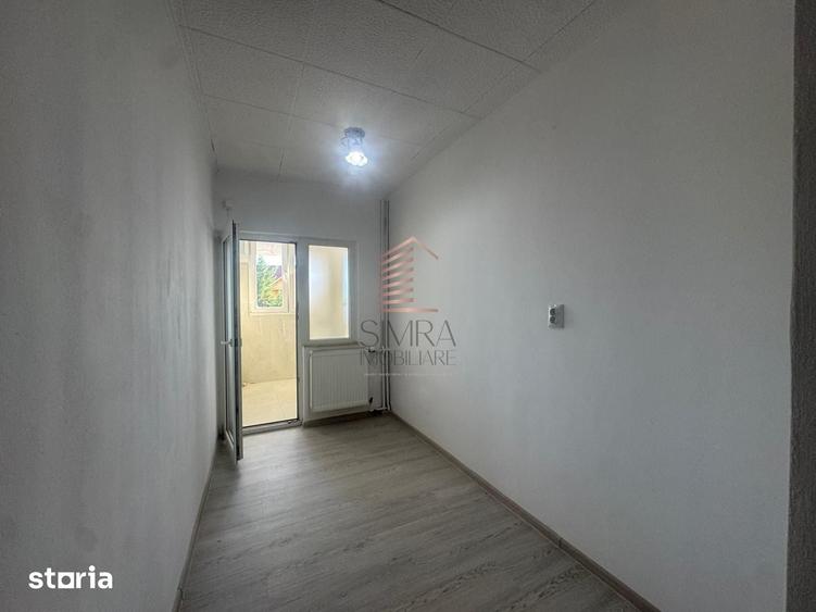 Apartament cu 2 camere decomandat în Sânmartin