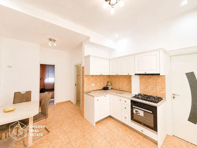 Apartament cu 3 camere decomandat în Central
