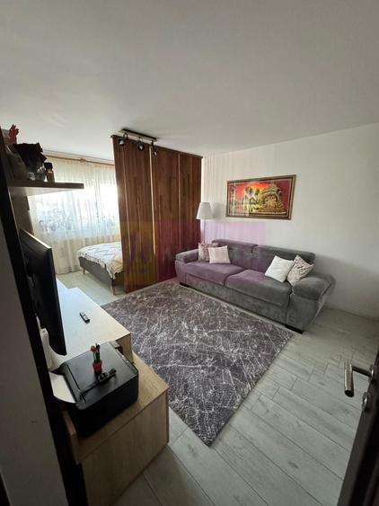 Apartament de vanzare in Campina, zona centrala - 1
