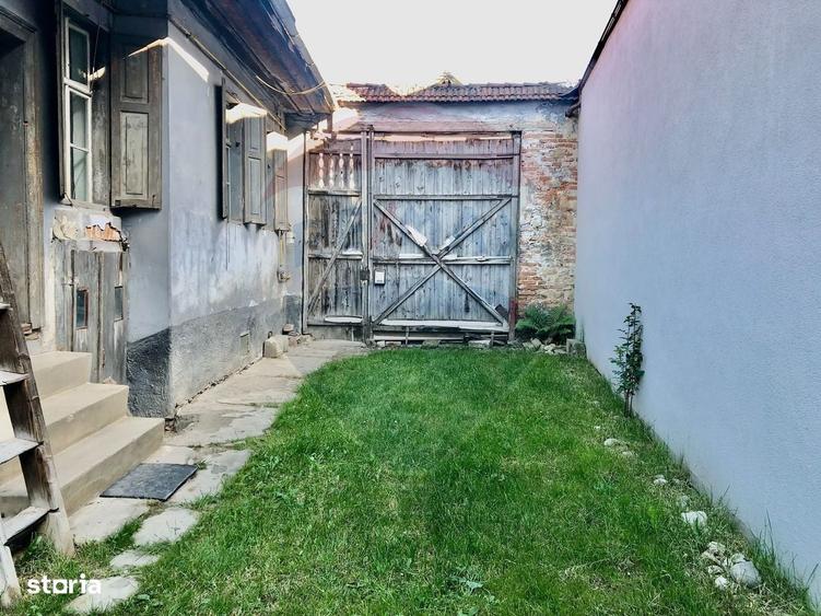 Casă cu 4 camere cu Teren 979 Mp în Tohanu Vechi