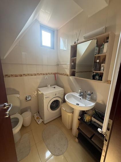 Apartament cu 2 camere decomandat în Poiana