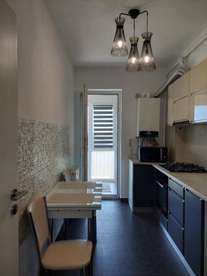 Apartament 2 camere de inchiriat in sector 5 - 4