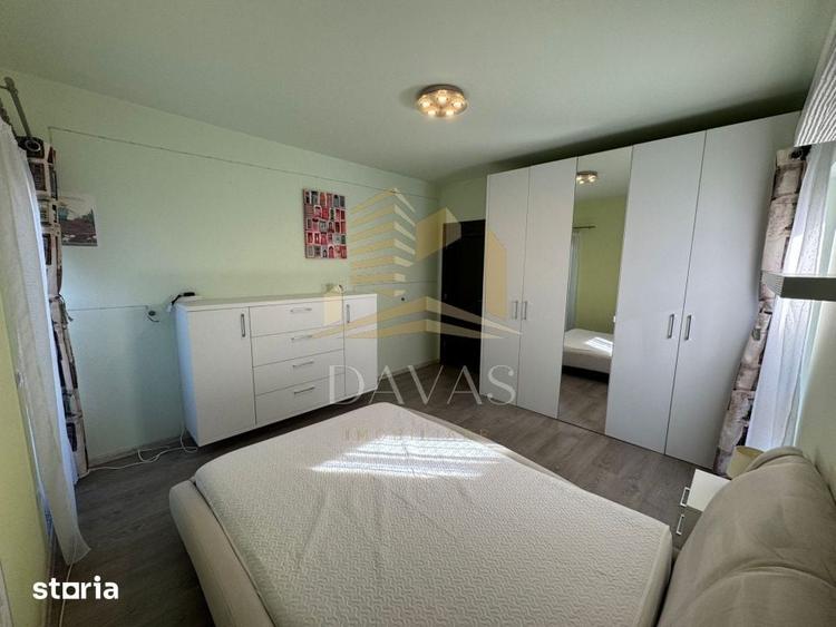 Apartament cu 3 camere semidecomandat în Borhanci