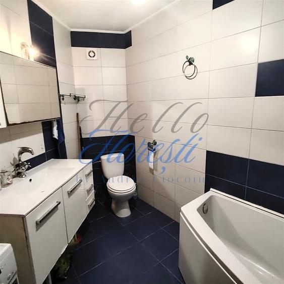 Apartament cu 3 camere semidecomandat în Florești