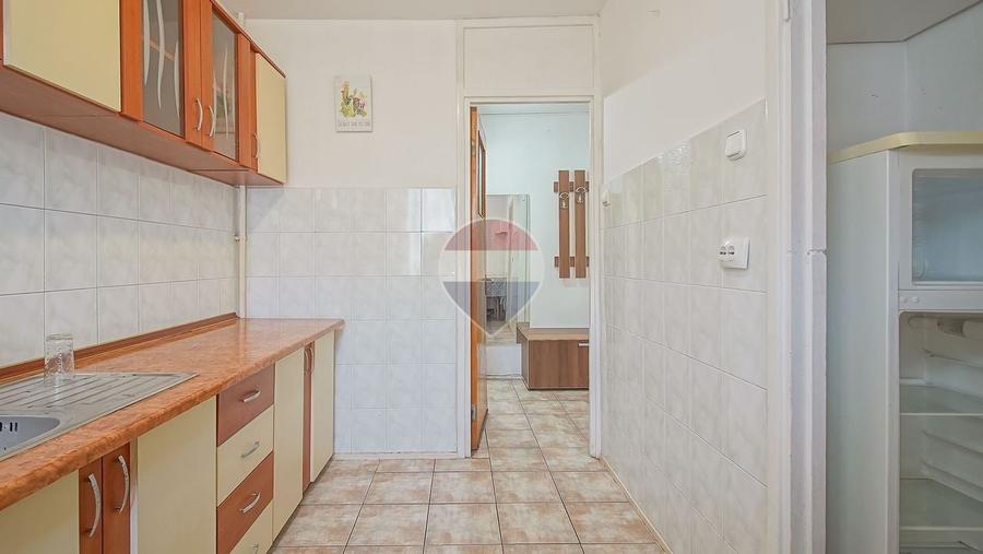 Apartament cu 2 camere semidecomandat în Centrul Civic