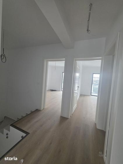 Apartament cu 4 camere în Bârnova