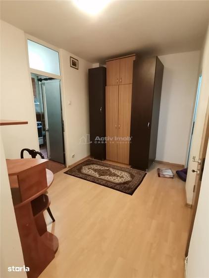 Apartament cu 2 camere semidecomandat în Grivița