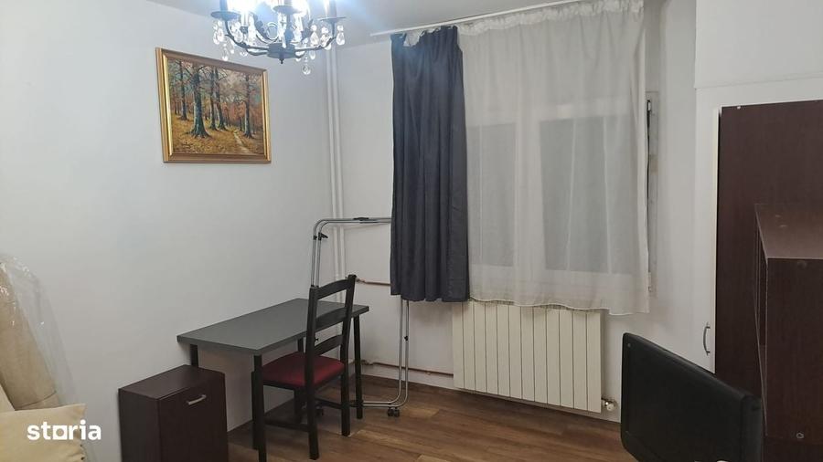 Garsonieră decomandată în Lacul Tei