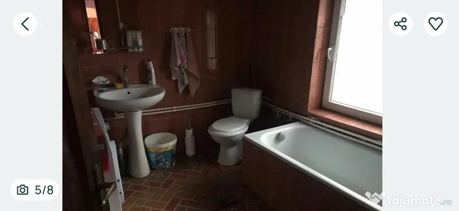 Casă cu 5 camere în Ilovăț