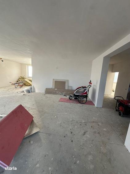 Casă cu 4 camere în Central