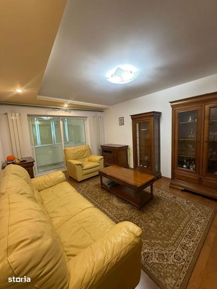 Apartament cu 4 camere în Obor