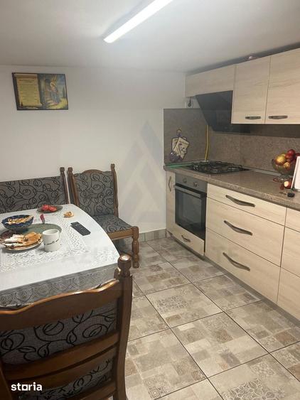 Casă cu 4 camere cu Teren 330 Mp în Lupeni