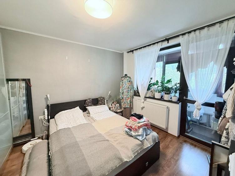 Apartament cu 4 camere decomandat, mobilat în Drumul Taberei