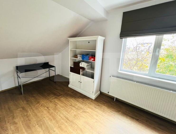 Casă individuală cu 4 camere cu Garaj în Unirii