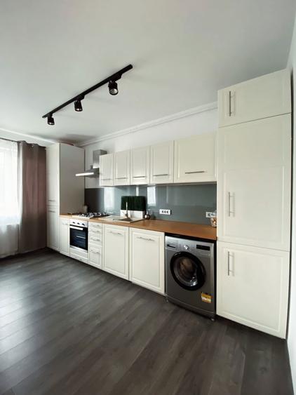 Apartament cu 2 camere semidecomandat, mobilat în Borhanci