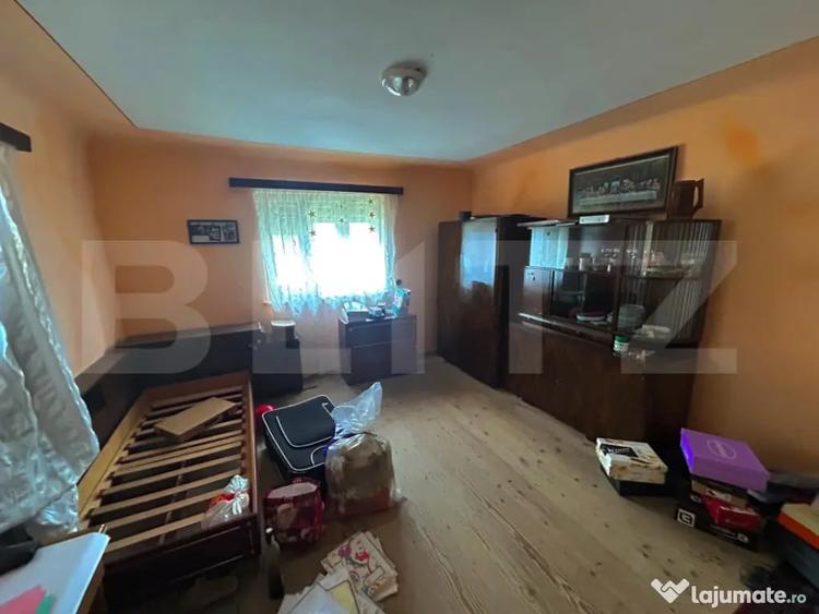 Casă cu 3 camere cu Teren 1760 Mp în Chiuza