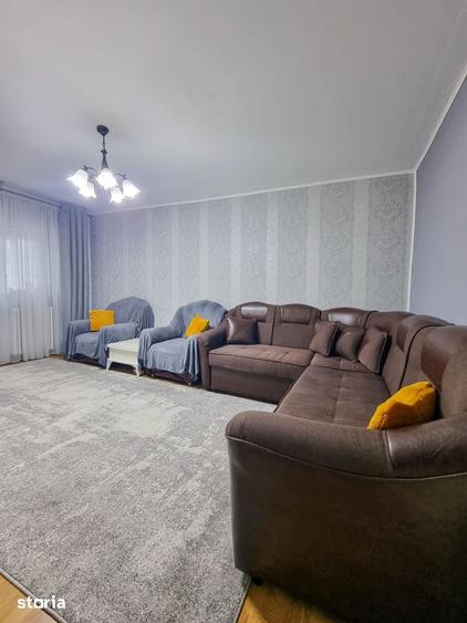 Apartament cu 3 camere decomandat în Mircea cel Bătrân