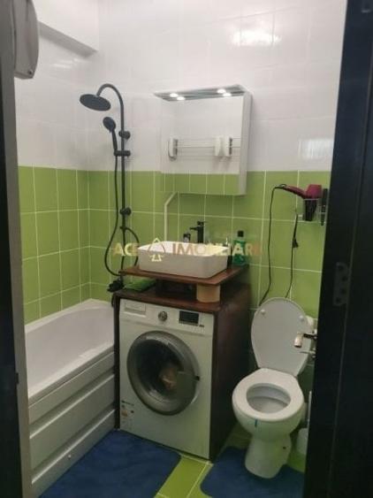 Garsonieră decomandată, mobilată în Gorjului