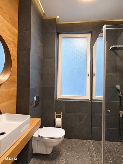 Casă cu 6 camere cu Teren 500 Mp în Tokai