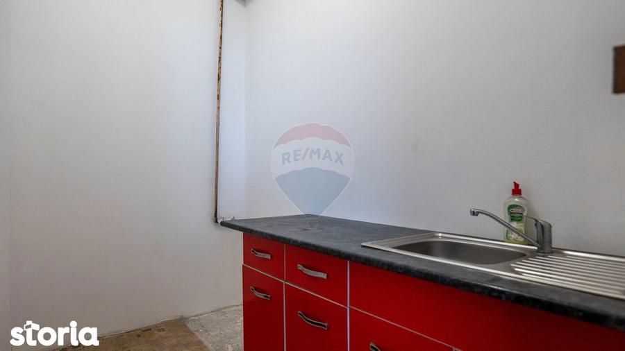 Casă cu 4 camere cu Teren 150 Mp în Chitila